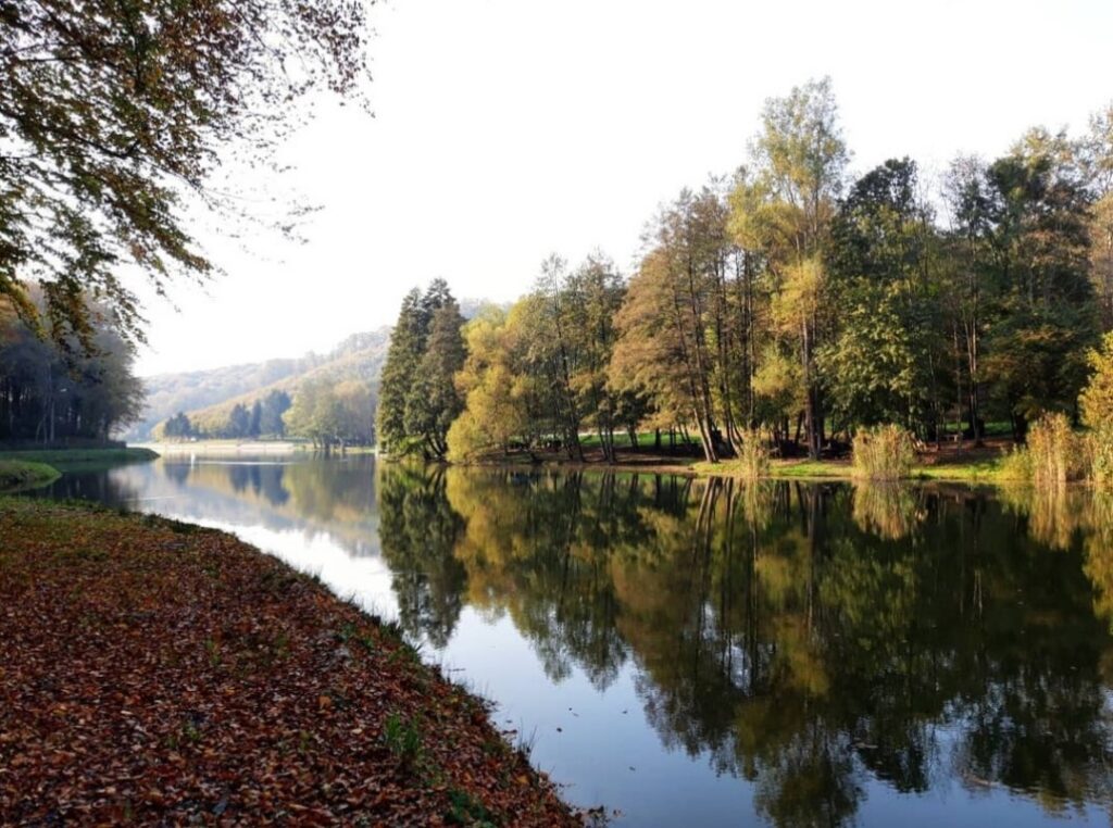 Lake Novska Hostel Suzzzy Rooms Hotel